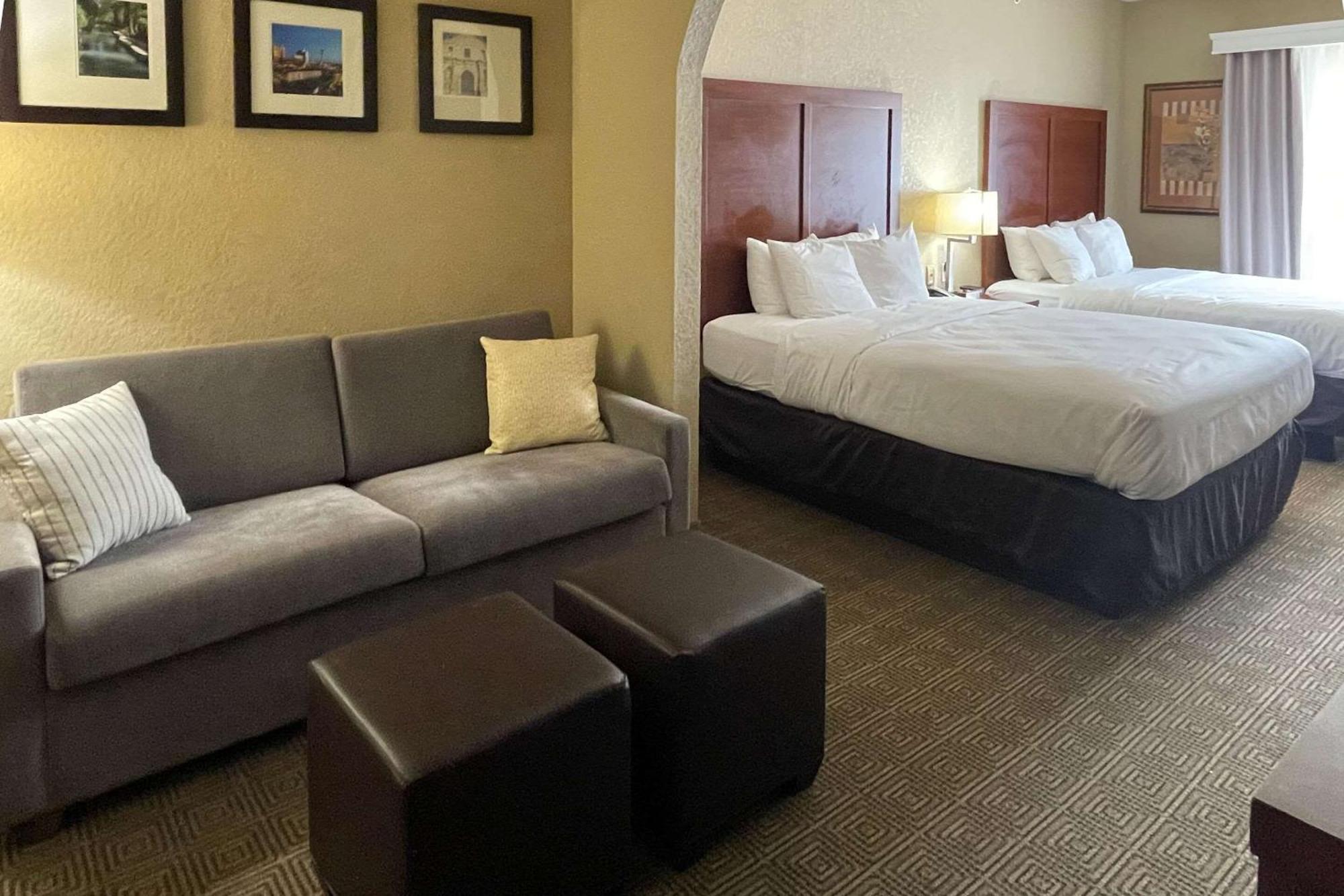 Queen Suite Two Queen Beds Accessible or Non-Smoking
