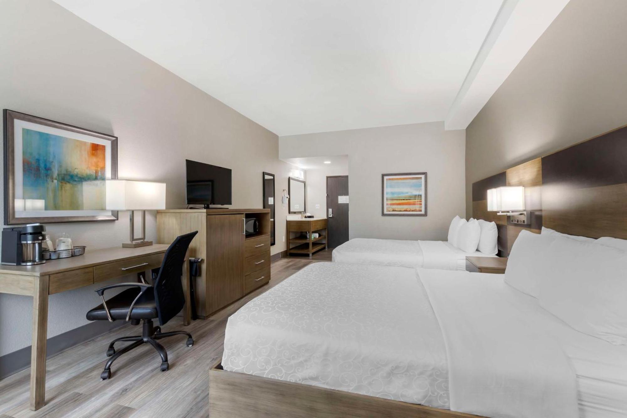 Queen Room Two Queen Beds