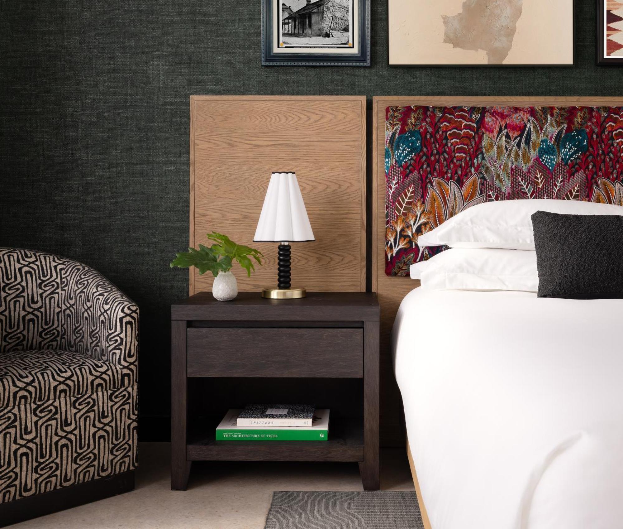 Essential Room,1678823045:JPEG