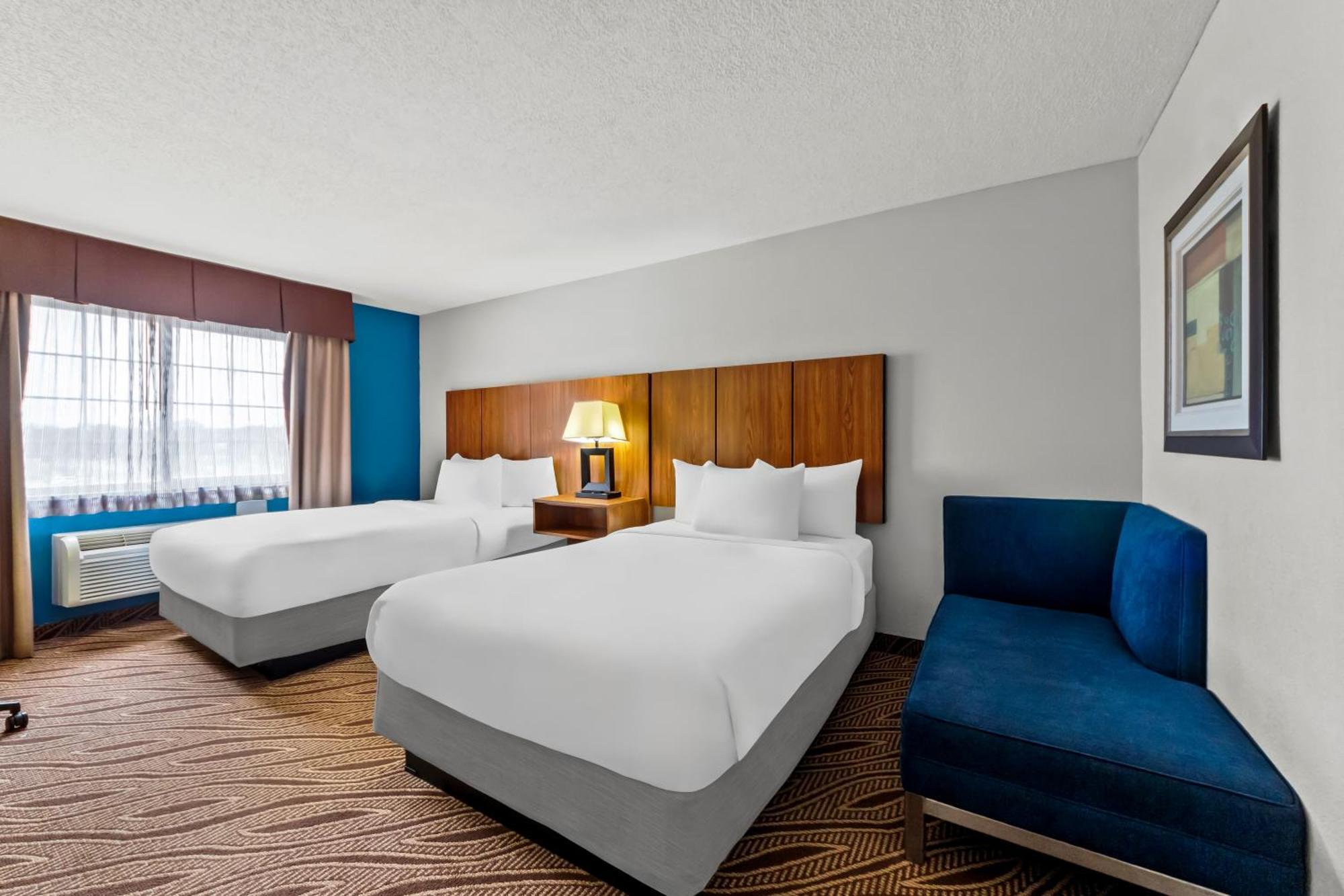 Quadruple Room Disability Access or Non Smoking