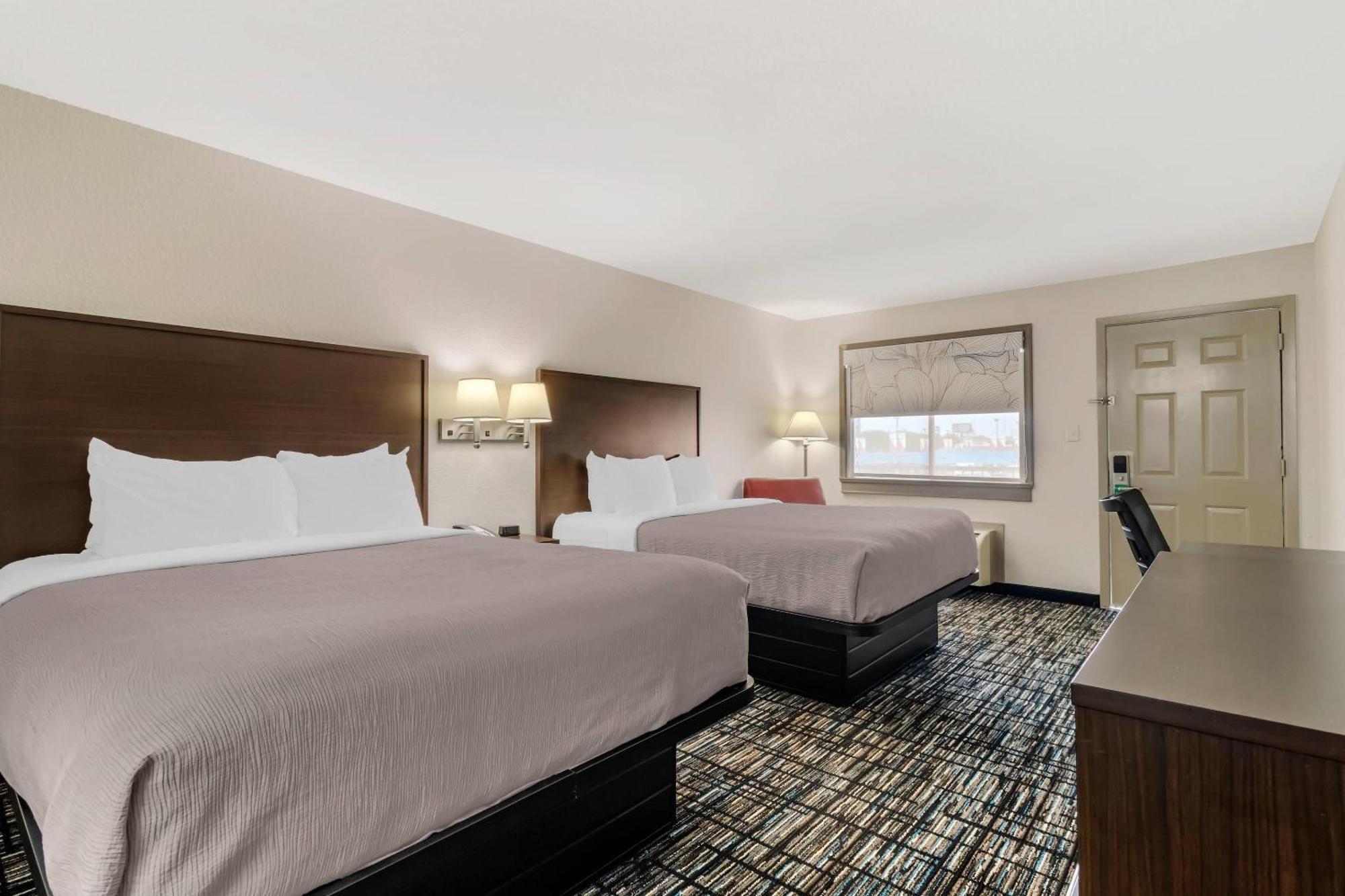 Standard Queen Room Two Queen Beds Non Smoking