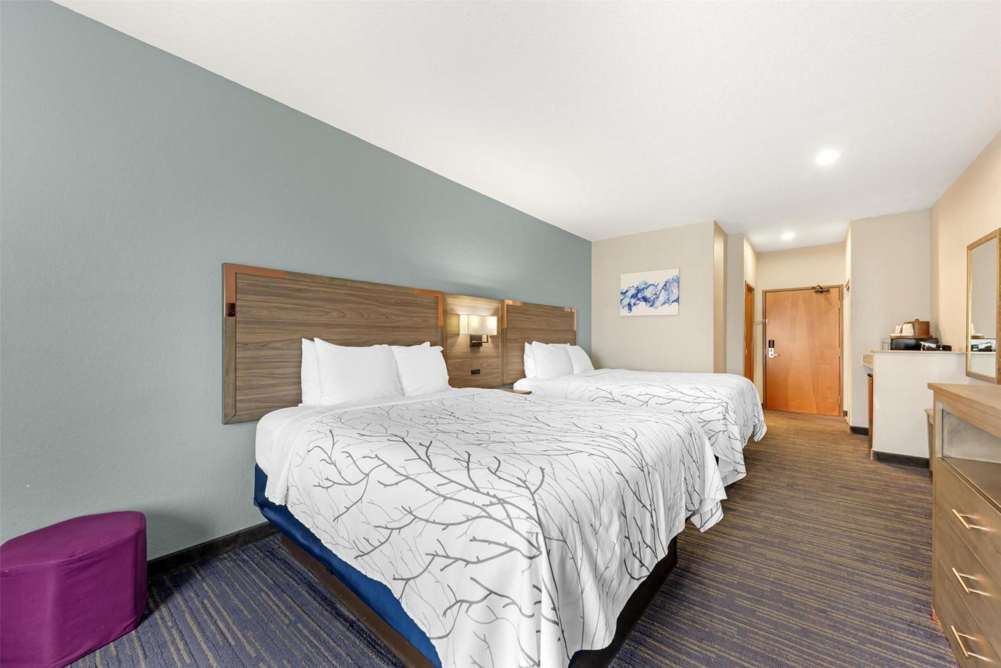 Queen Room with Two Queen Beds - Non-Smoking