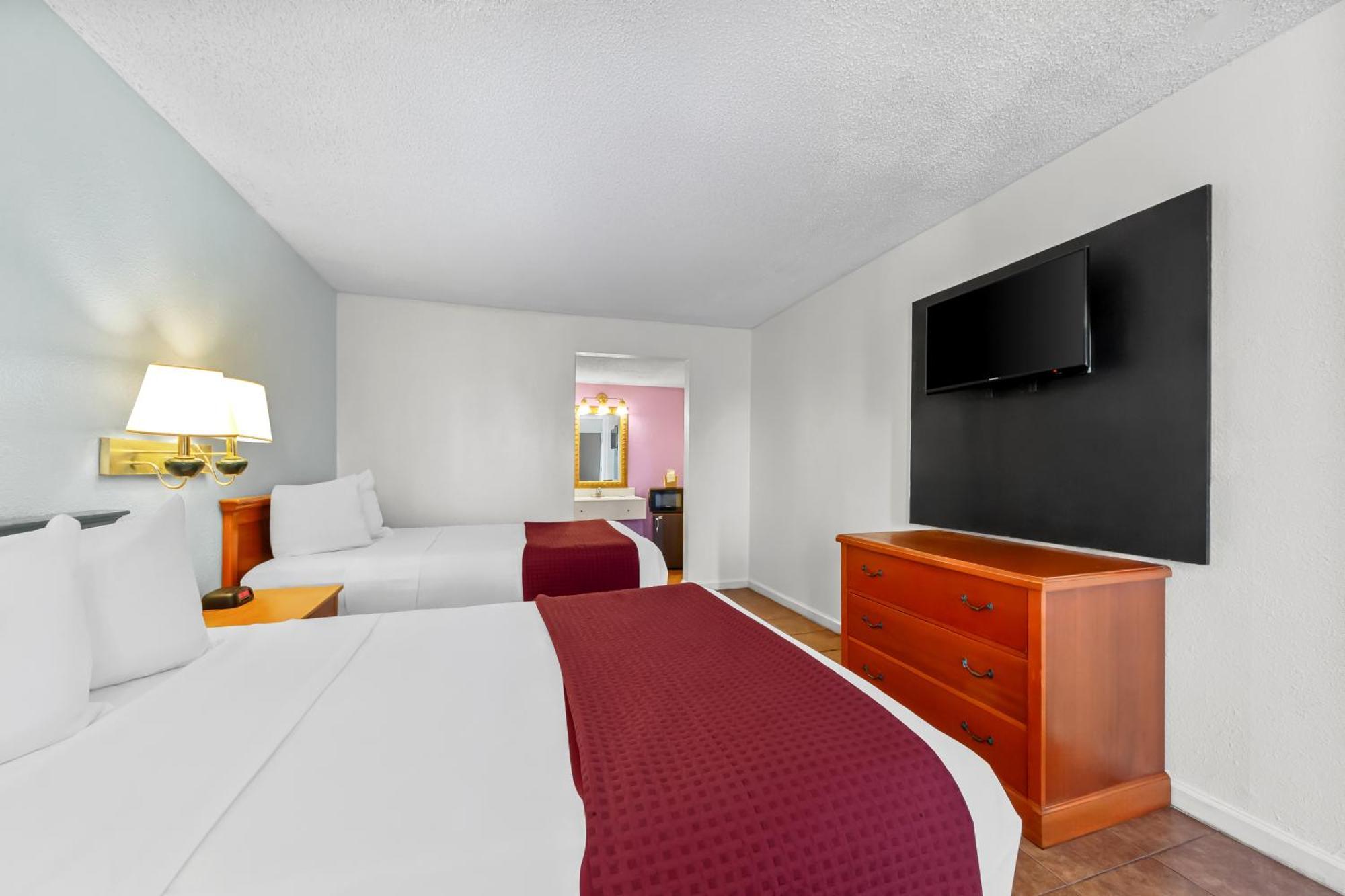 Standard Room Two Double Beds Smoking
