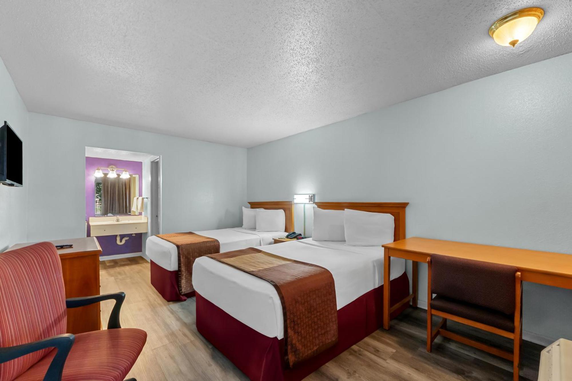 Standard Room Two Double Beds Non-Smoking