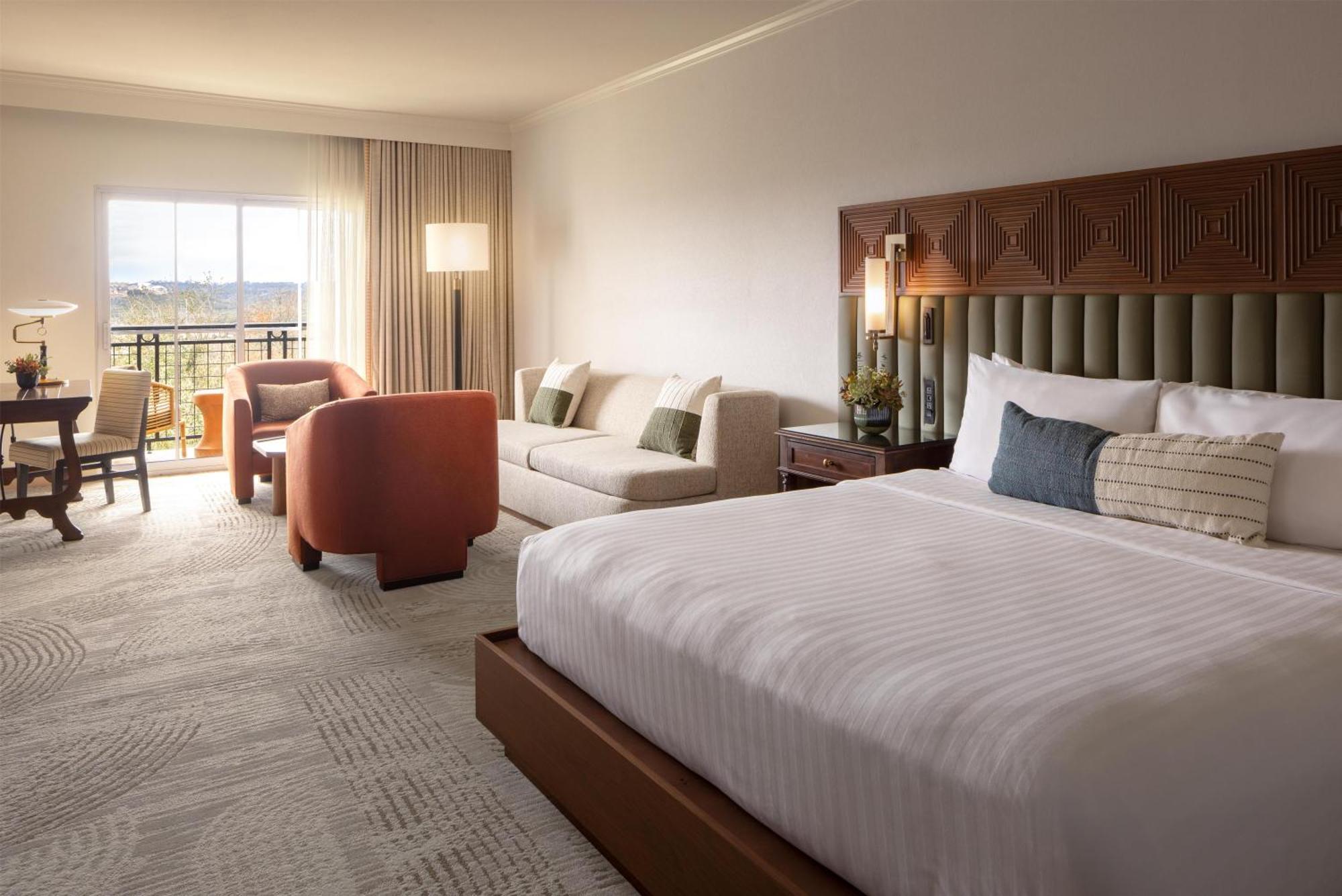 Junior King Suite Balcony Pool View