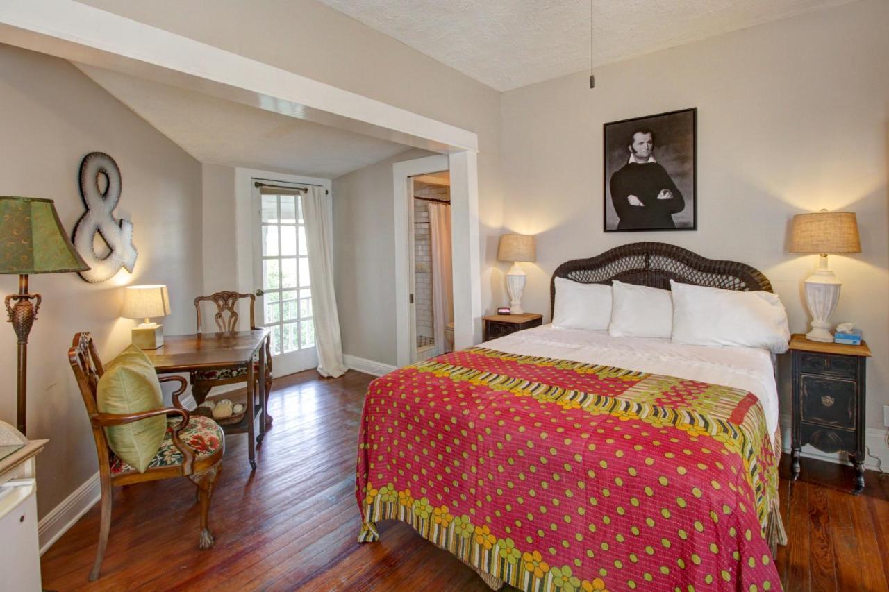 Queen Suite with Balcony