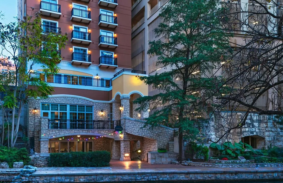Courtyard By Marriott San Antonio Riverwalk-1