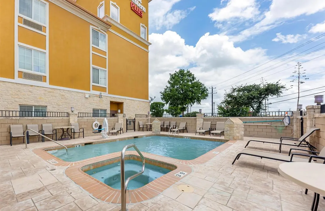 Best Western Plus San Antonio East Inn & Suites-1
