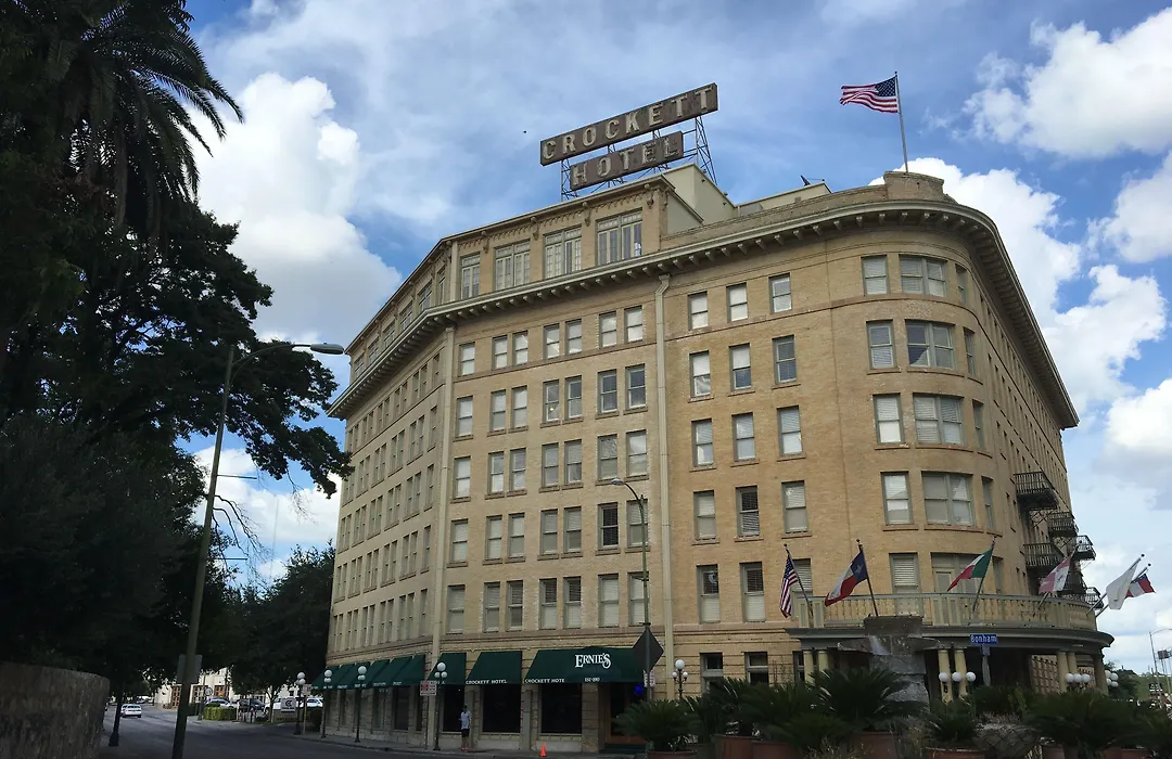 The Crockett Hotel-1