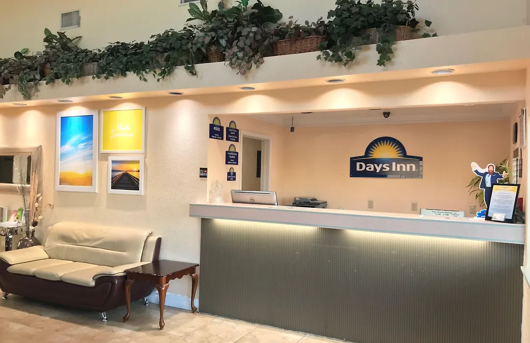 Days Inn By Wyndham San Antonio Airport-1
