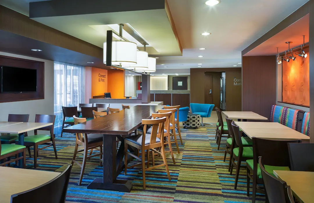 Fairfield Inn & Suites By Marriott San Antonio Airport/North Star Mall-1