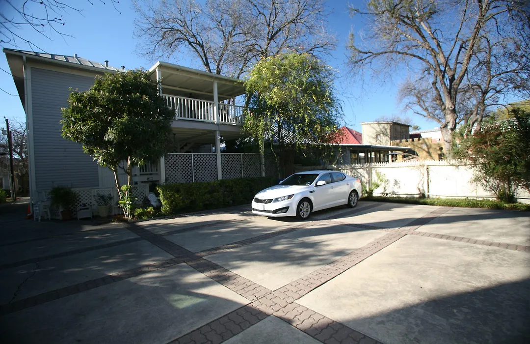 Brackenridge House Bed And Breakfast-1