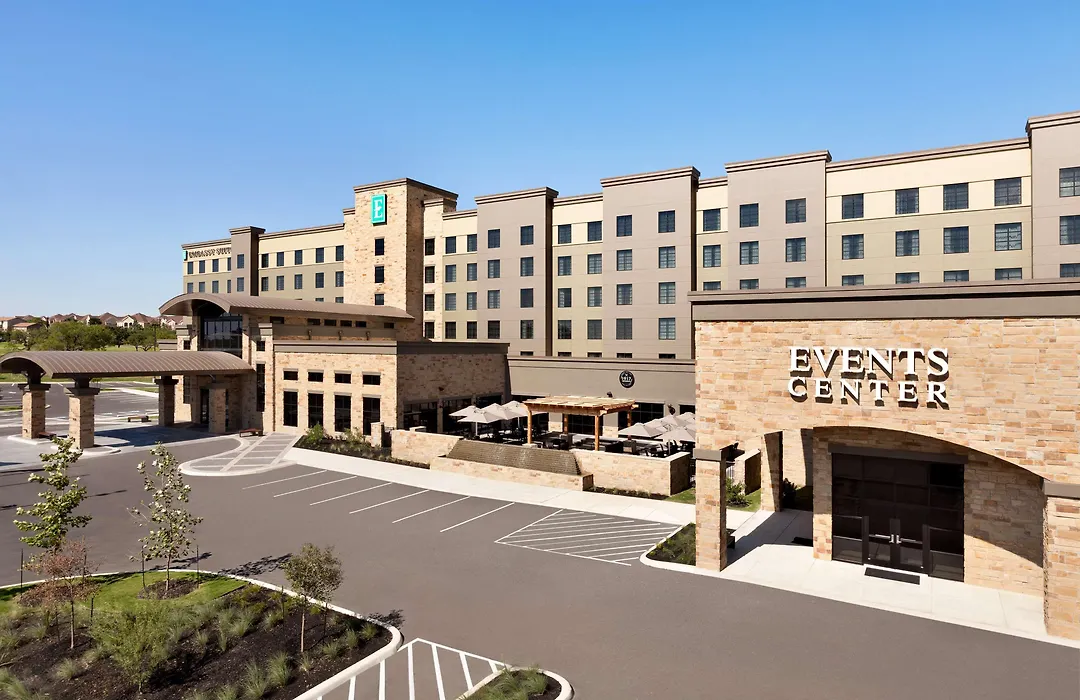 Embassy Suites San Antonio Brooks City Base Hotel & Spa-1