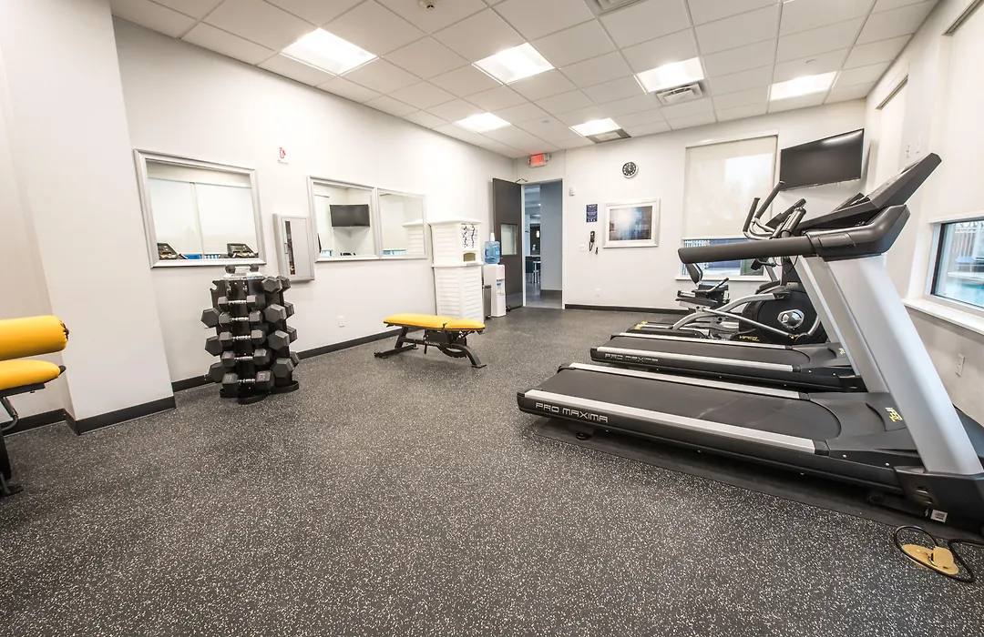 Best Western Plus Roland Inn & Suites-1