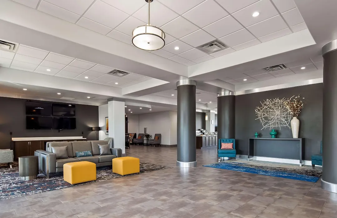 Best Western Plus Roland Inn & Suites-1