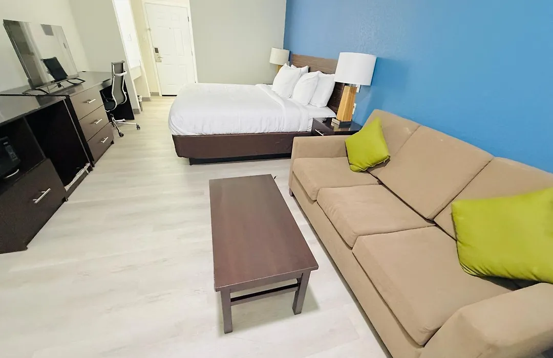 Hallmark Inn & Suites Newly Renovated Rooms San Antonio Northeast-1