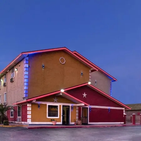 Super 8 By Wyndham San Antonio/I-35 North-3