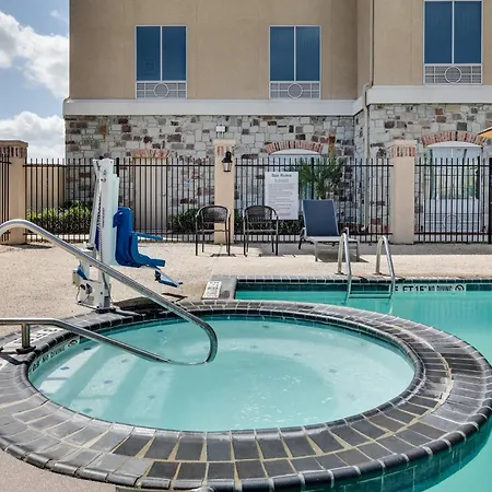 Holiday Inn Express & Suites San Antonio - Brooks City Base By Ihg-3