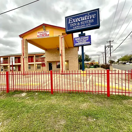 Executive Inn & Suites Near Lackland Afb-2