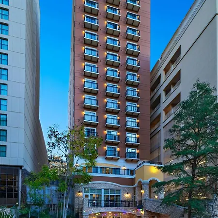 Courtyard By Marriott San Antonio Riverwalk-3
