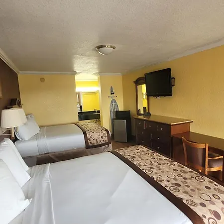 Americas Best Value Inn Frost Bank Center-2