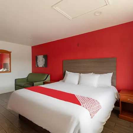Oyo Hotel San Antonio Near At&T Center-2