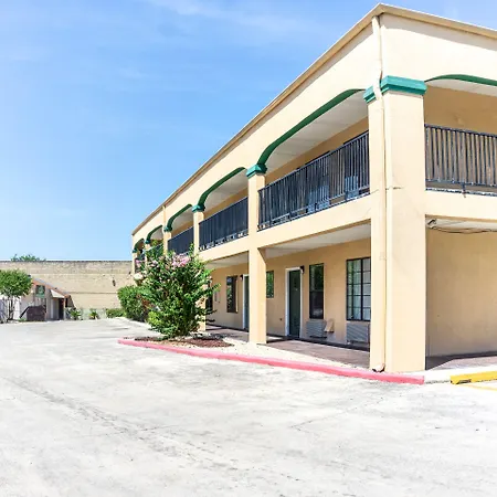 Oyo Inn & Suites Medical Center San Antonio-2