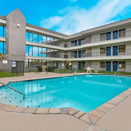 Studio 6-San Antonio, Tx - Airport-3