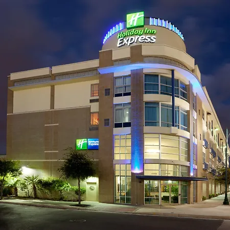 Holiday Inn Express Hotel & Suites San Antonio - Rivercenter Area By Ihg-2