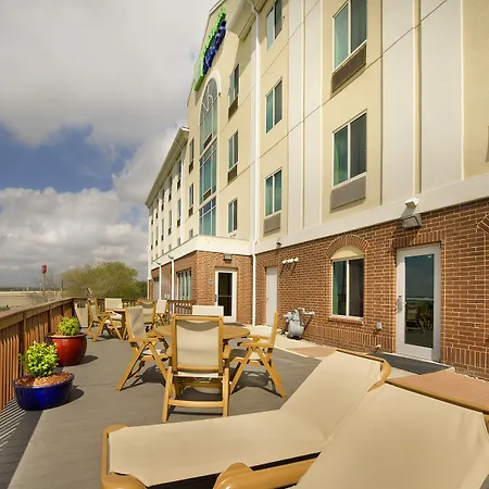 Holiday Inn Express & Suites San Antonio West Sea World Area By Ihg-3