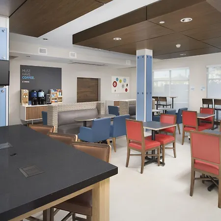 Holiday Inn Express & Suites San Antonio North-Windcrest By Ihg-2