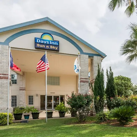 Days Inn By Wyndham San Antonio Southeast Frost Bank Center-2