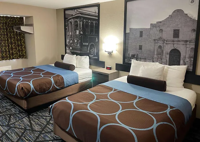 Super 8 By Wyndham San Antonio Downtown Ne Hotel