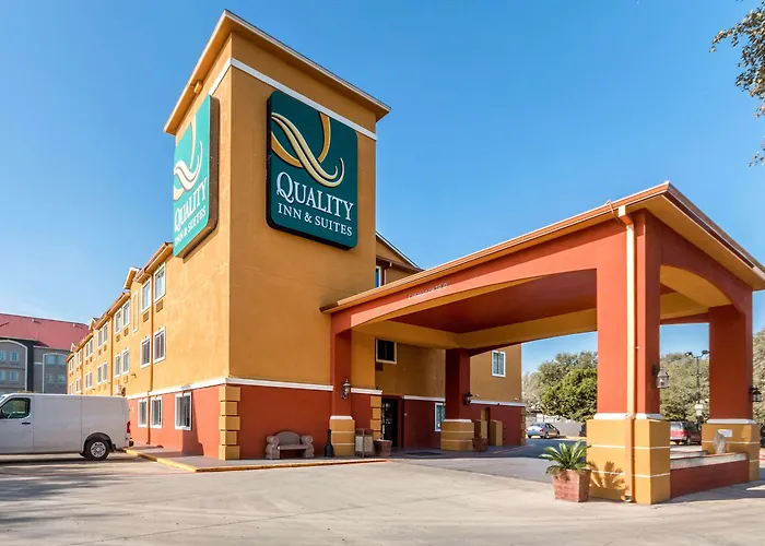 Quality Inn & Suites Seaworld North San Antonio