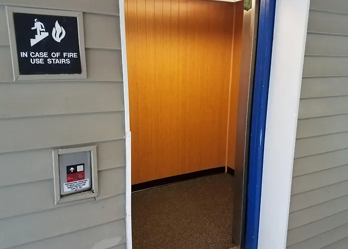 Intown Suites Extended Stay San Antonio Tx - Leon Valley South