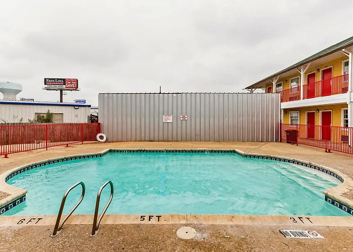 Oyo Hotel San Antonio Lackland Near Seaworld