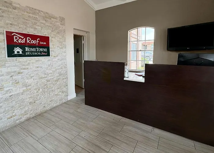 Baymont By Wyndham San Antonio South Park Hotel
