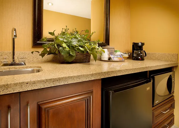 Hampton Inn And Suites San Antonio Airport