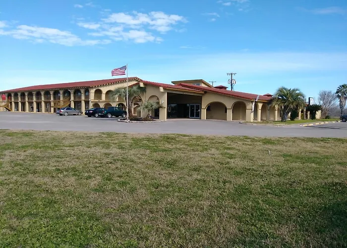 Days Inn By Wyndham San Antonio Lytle