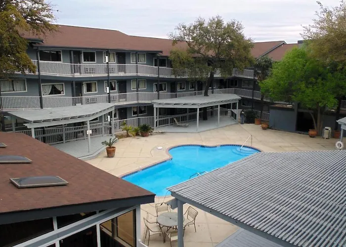 Home Suites San Antonio